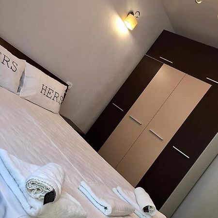 Modern Apartament Central Old Town Брашов Экстерьер фото