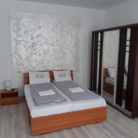 Modern Apartament Central Old Town Брашов Экстерьер фото