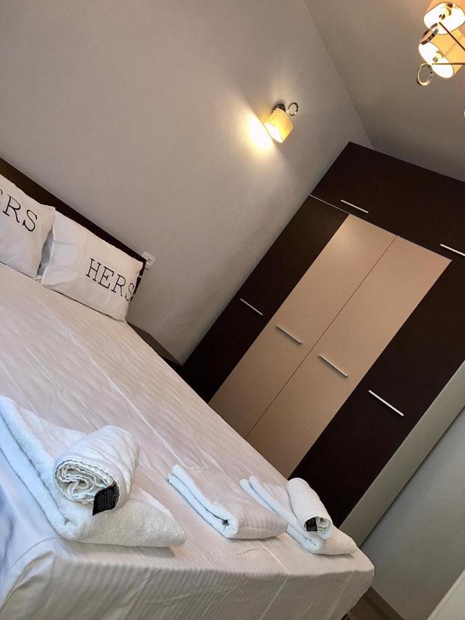 Modern Apartament Central Old Town Брашов Экстерьер фото