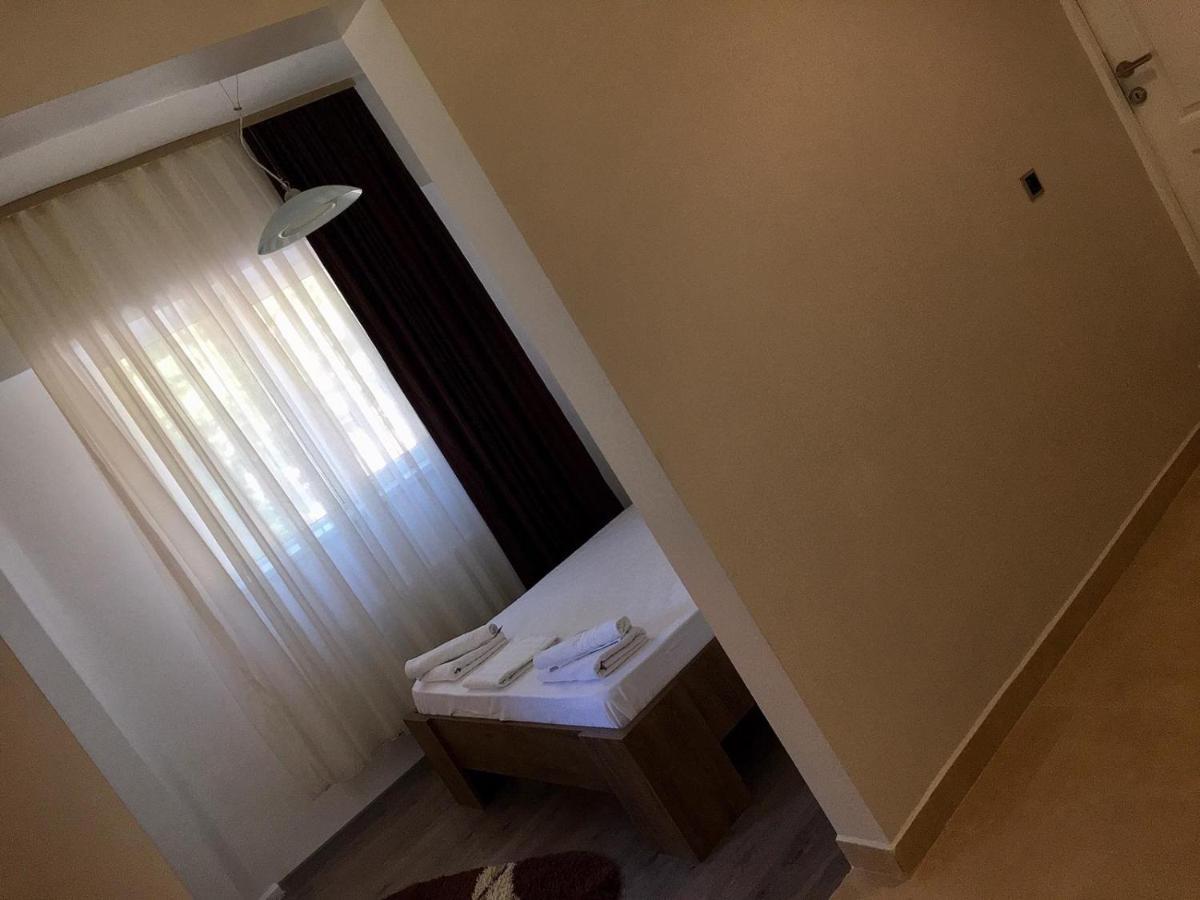 Modern Apartament Central Old Town Брашов Экстерьер фото