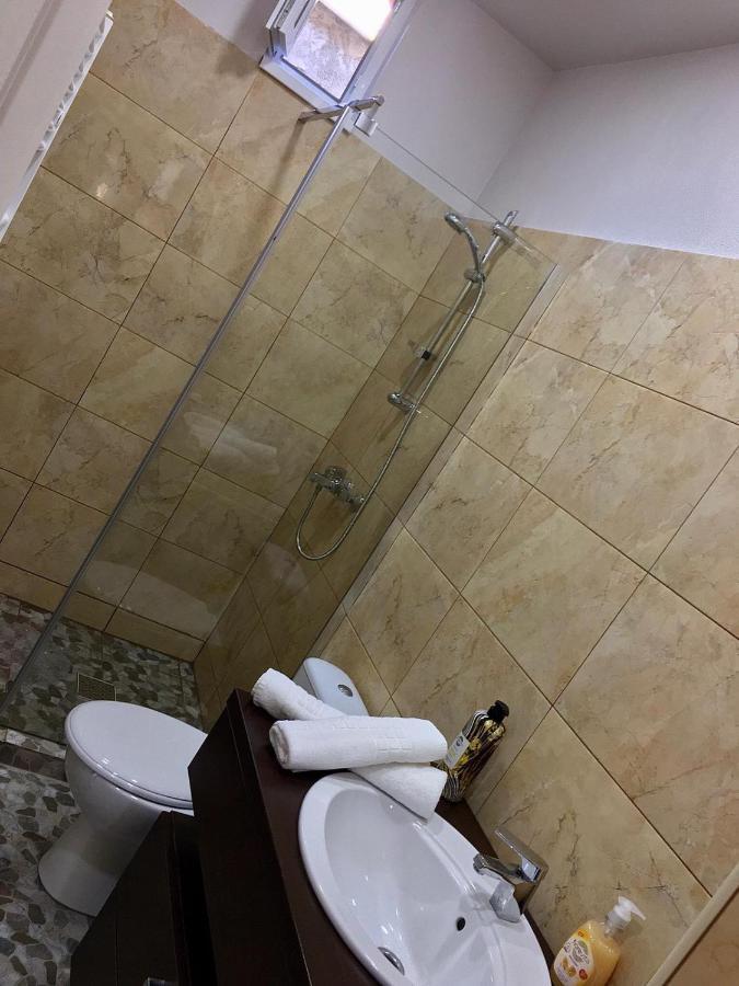 Modern Apartament Central Old Town Брашов Экстерьер фото