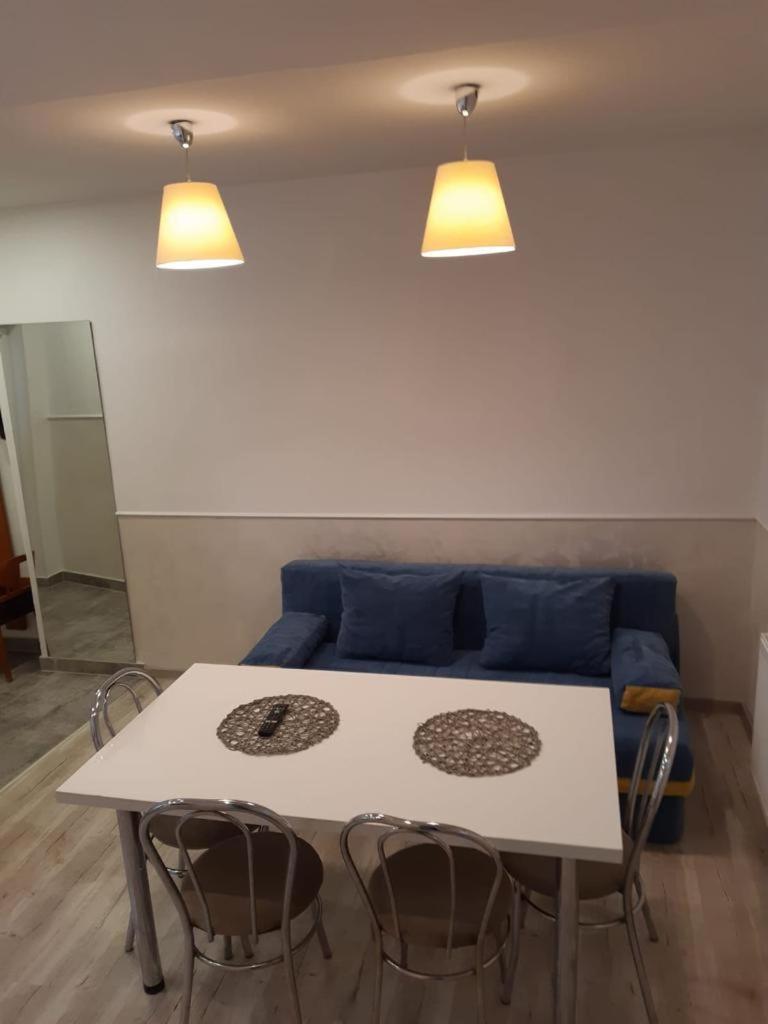Modern Apartament Central Old Town Брашов Экстерьер фото